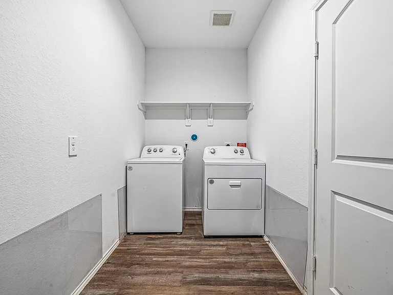 24122 Juniper Heights Dr — Photo 19