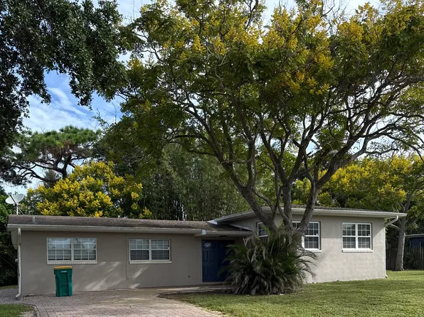 1076 Alpine Dr, Melbourne, FL 32935