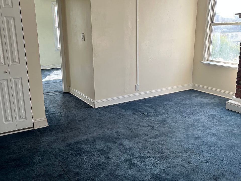 Living Room entrance to bedroom