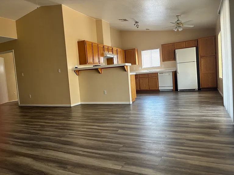 3001 Johannan Ln — Photo 4