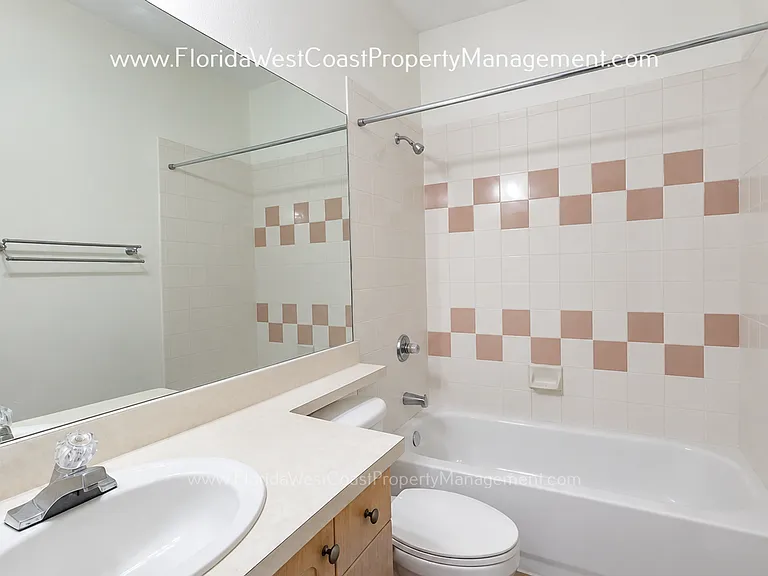 7744 Plantation Cir — Photo 8