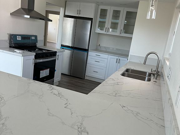 5th image of 1184 Cornwall Ln