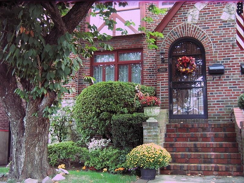 1st image of 2970 Avenue S