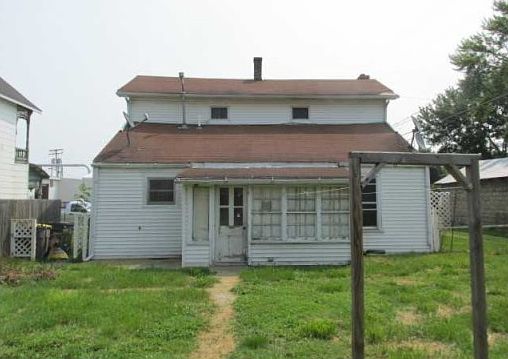 2nd image of 413 N Broadway St
