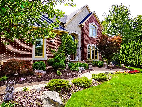 4th image of 6823 Kennsway Ct