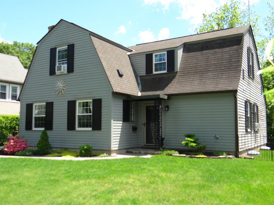 1st image of 655 Logan St