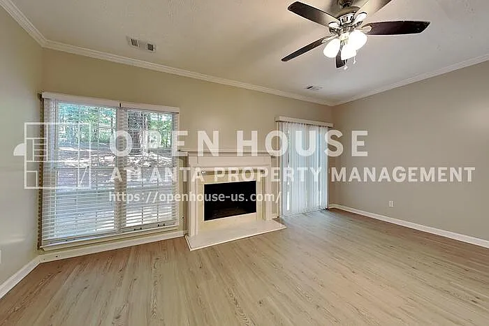 4 bed, 2.5 bath, 2634 sqft, $3,150 — Photo 3