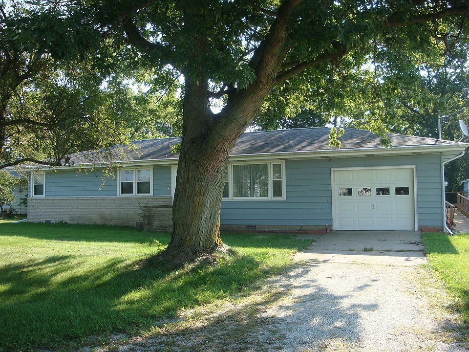 1st image of 496 Park St