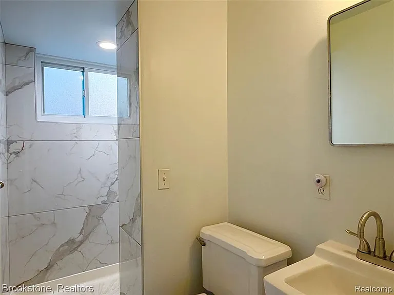 8912 Ardel Dr — Photo 18