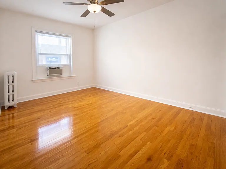 114 Clyde Ave — Photo 38