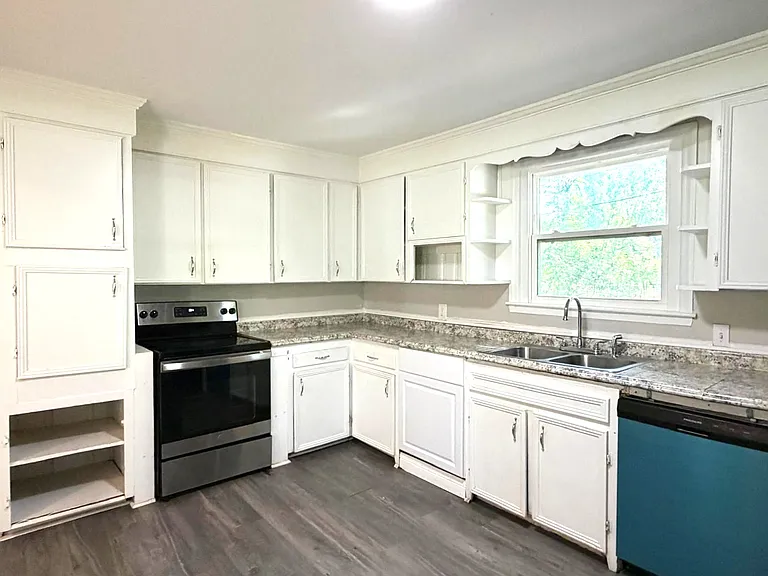20 Hutto Ct — Photo 13