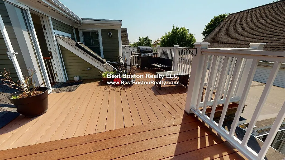 Building Photo - 174 Morrison Ave #4A