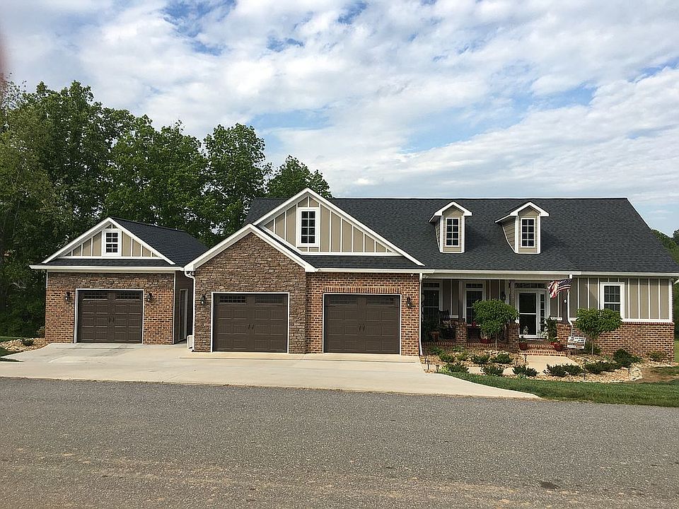 1st image of 150 Peterson Pond Dr
