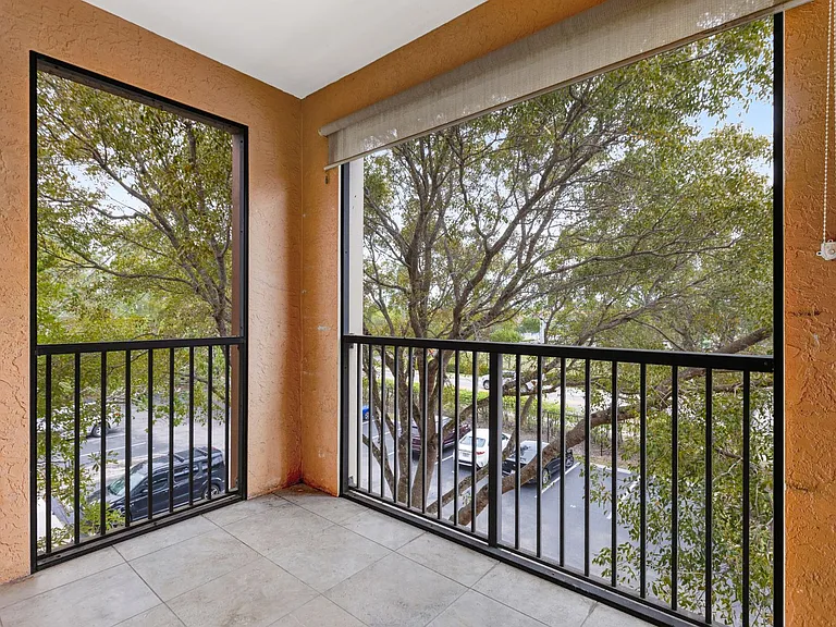1105 Reserve Ct #307 — Photo 27