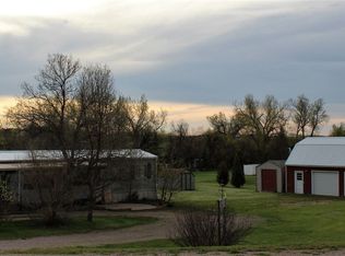 19153 Apple Tree Ln, Belle Fourche, SD 57717