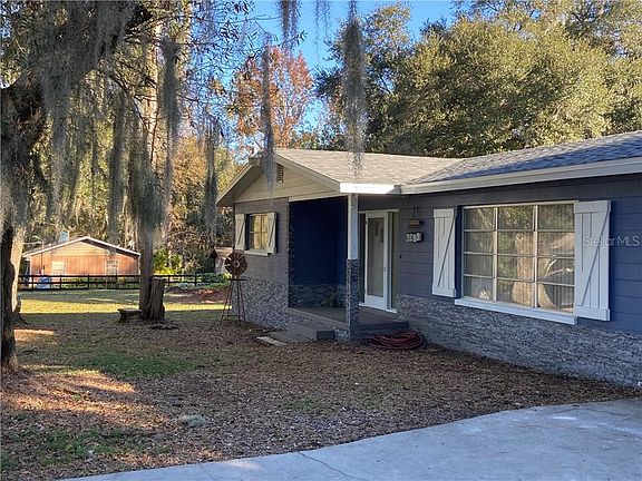 2nd image of 4055 Cypress Dr