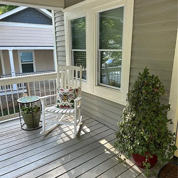 1003 Parsons St SW — Photo 16