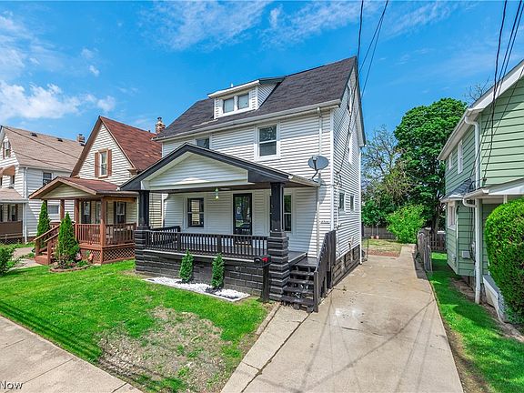 4th image of 2718 Roanoke Ave