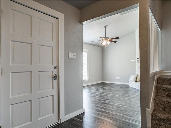 4th image of 1301 Cielo Vista Dr