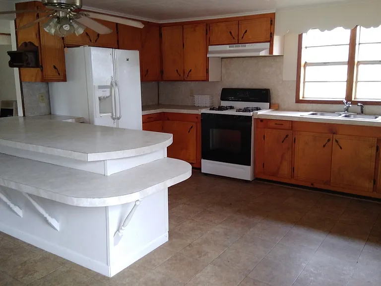 179 Edwin Nichols Rd — Photo 4
