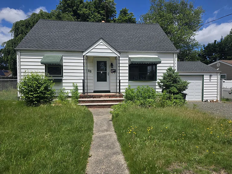 27 Koehler Dr — Photo 4