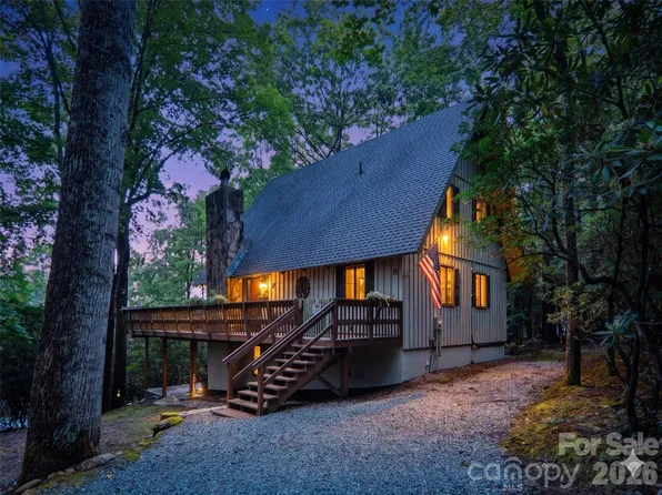 19 High Terrain Dr, Burnsville, NC 28714