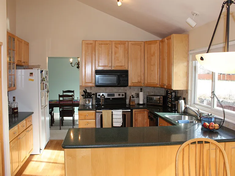 3852 E Irwin Pl — Photo 4