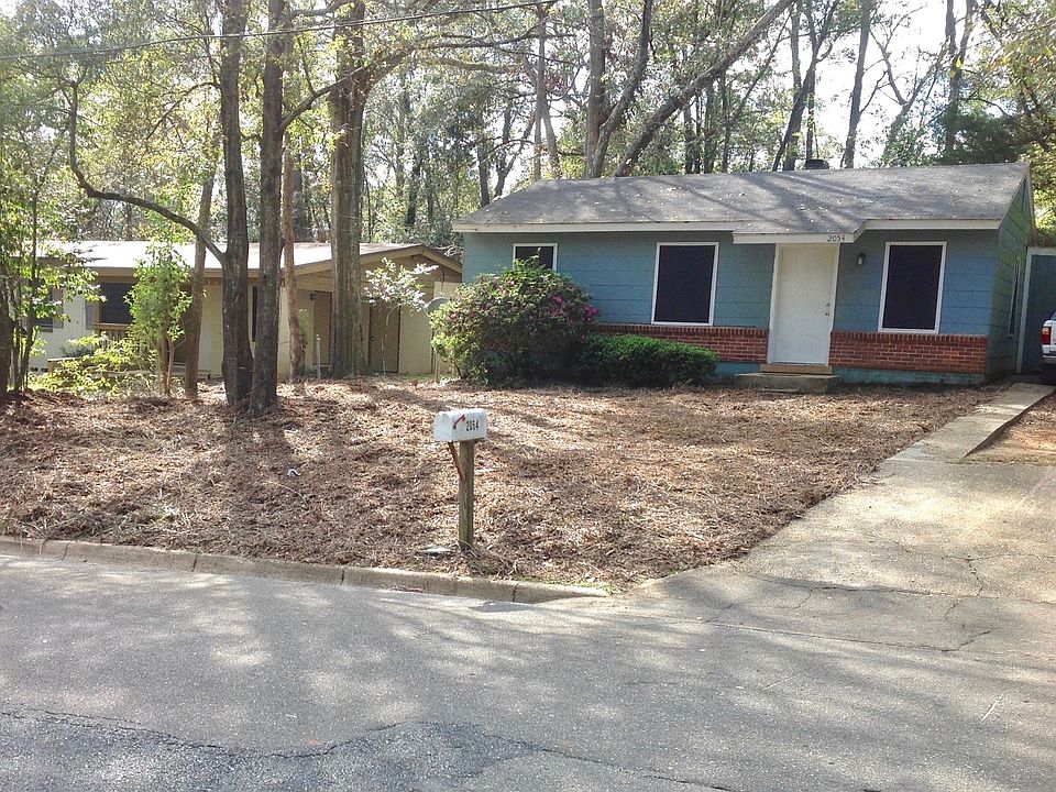 1st image of 2054 Holmes St