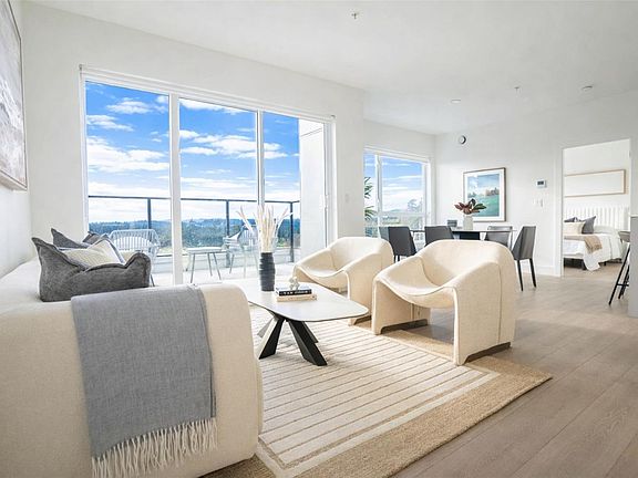 4th image of 258 Helmcken Rd #606