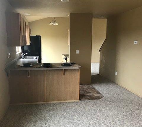 3rd image of 16620 Greenleaf Ave SE