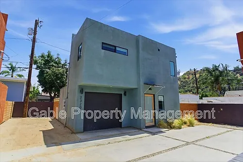 2320 Fernleaf St Photo 1