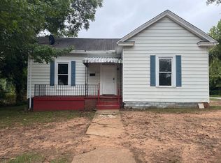 633 Kemper Rd, Danville, VA 24541