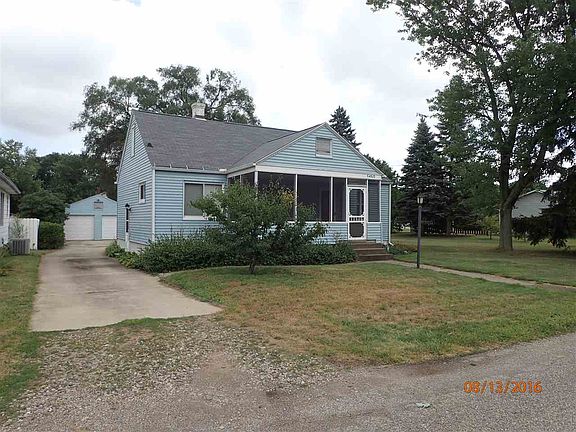 2nd image of 54510 N 26th St