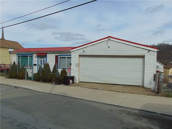 910 Lincoln Ave, Charleroi, PA 15022