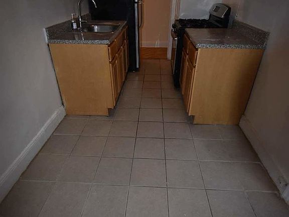 3rd image of 4415 43rd Ave #2B
