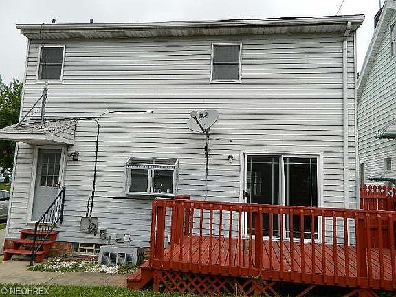 2nd image of 19450 Renwood Ave