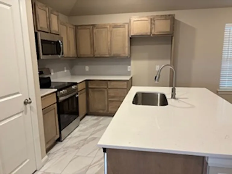 9208 Blackfork Ln — Photo 10