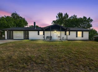 1404 Hillside Dr, Midlothian, TX 76065