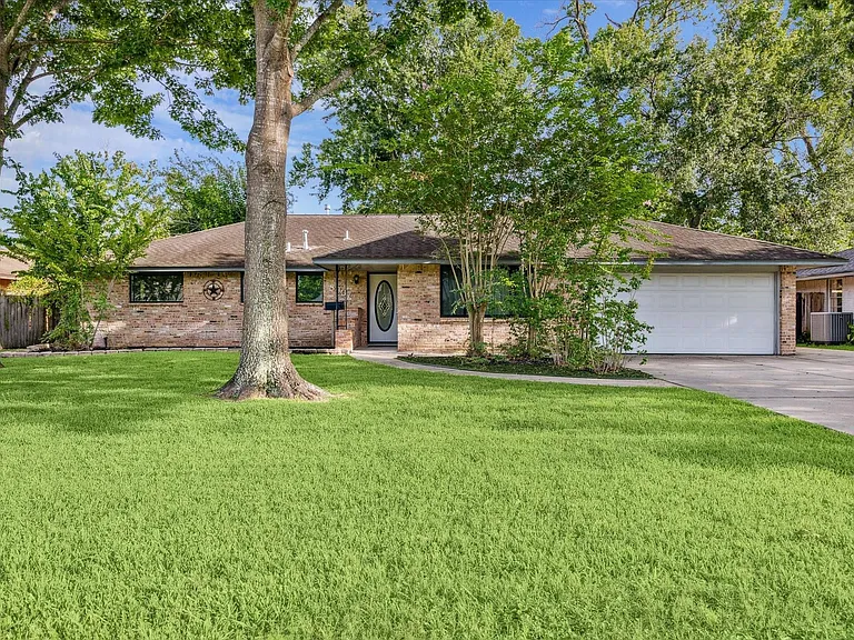 8907 Autauga St — Photo 2