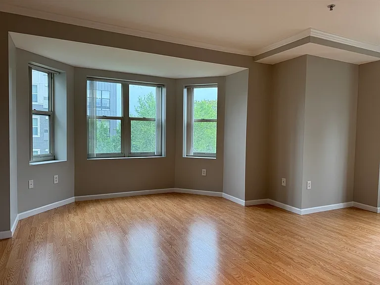 1 Cityview Ln #213 — Photo 5