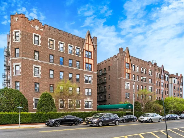 755 Anderson Avenue image 14 of 14