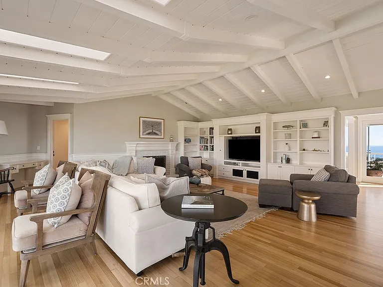 407 Mendoza Ter — Photo 24