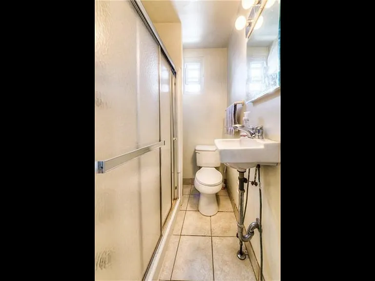 717 S Negley Ave — Photo 3