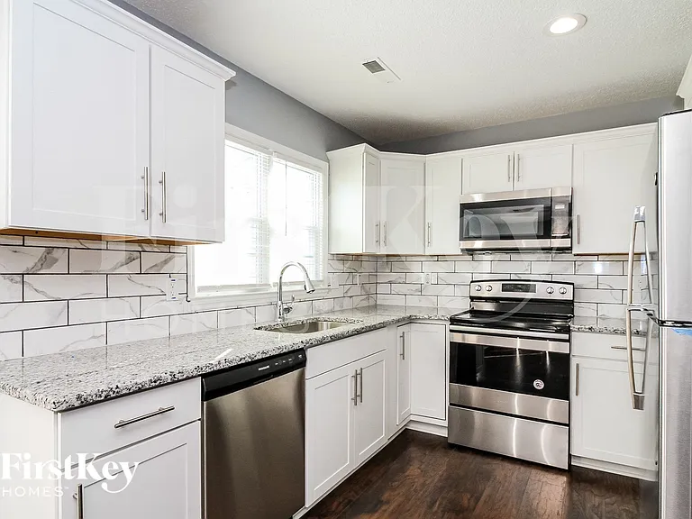 701 Hampton Way Dr — Photo 5