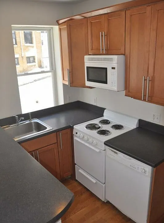 836 Huntington Ave #1L