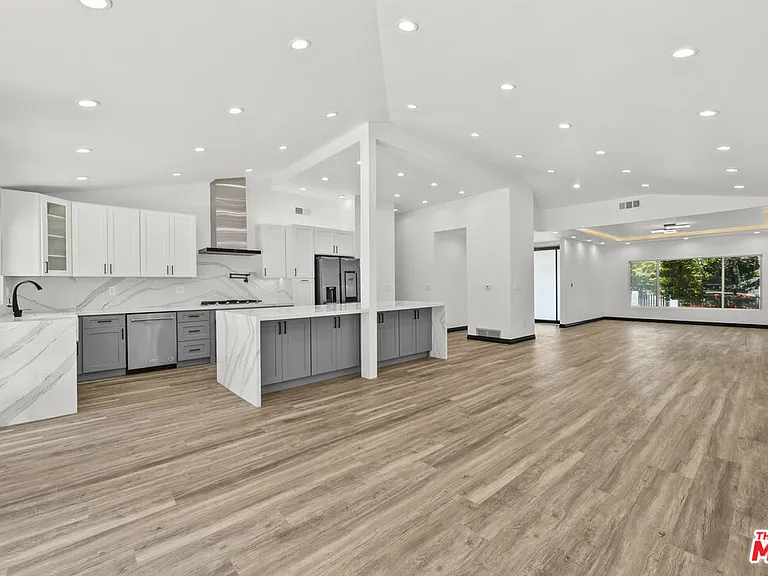 4825 San Feliciano Dr — Photo 3
