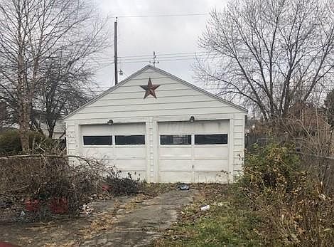 2nd image of 847 S Harris Ave