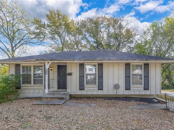 11051 Greenwood Rd, Kansas City, MO 64134