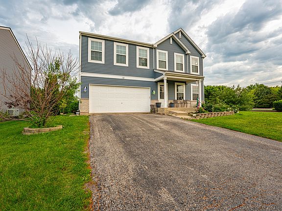 3rd image of 12 E Meadow Dr