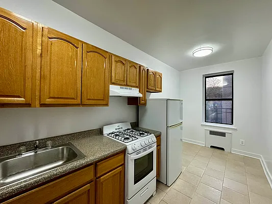 Rented by Oxford Property Group | media 9